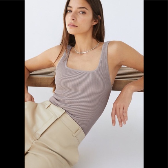 Aritzia Tops - Aritzia Babaton Sculpt Knit Tank